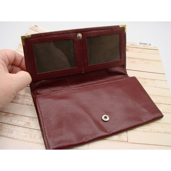 Egyptian Pharoah Embossed Iridescent Bi-Fold Wallet Made in Egypt Vegan Leather - Picture 5 of 13